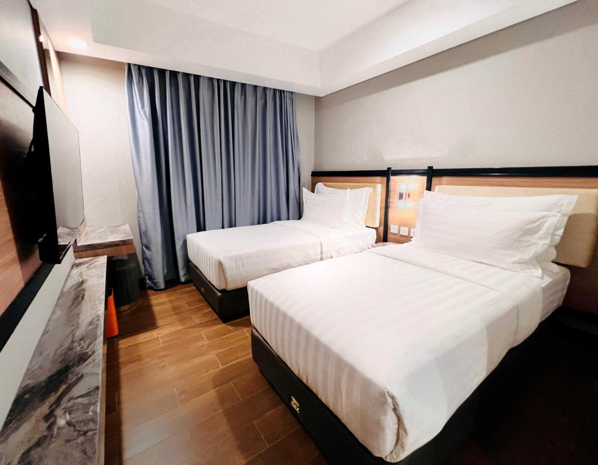 D'Primahotel Airport Sultan Hasanuddin Makassar Sudiang Exterior foto