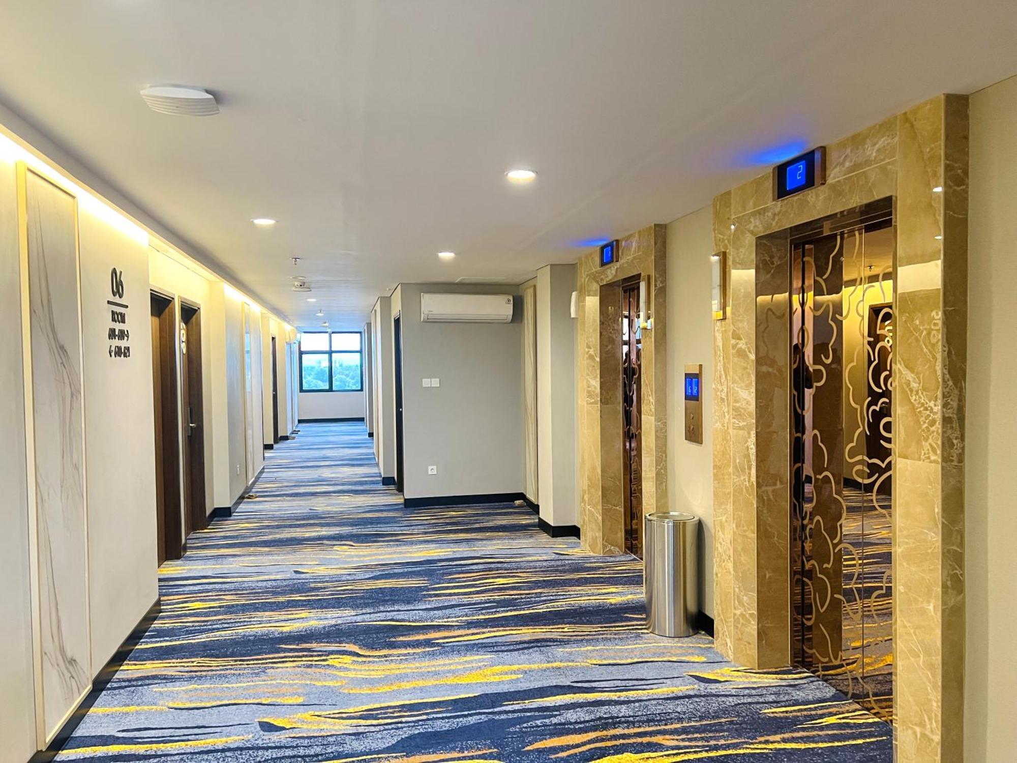 D'Primahotel Airport Sultan Hasanuddin Makassar Sudiang Exterior foto